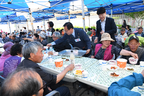 이서면 빨래방 개소식 및 어르신 위안잔치 (56).JPG