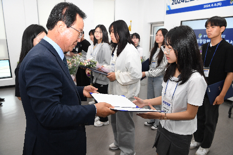 인재육성재단 애향장학금 전달식 (84).JPG