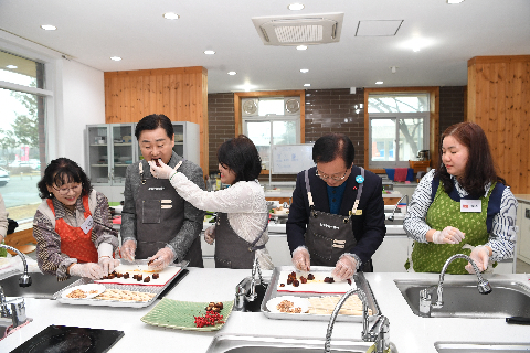 설명절 맞이 완주군가족센터 현장방문 (35).JPG